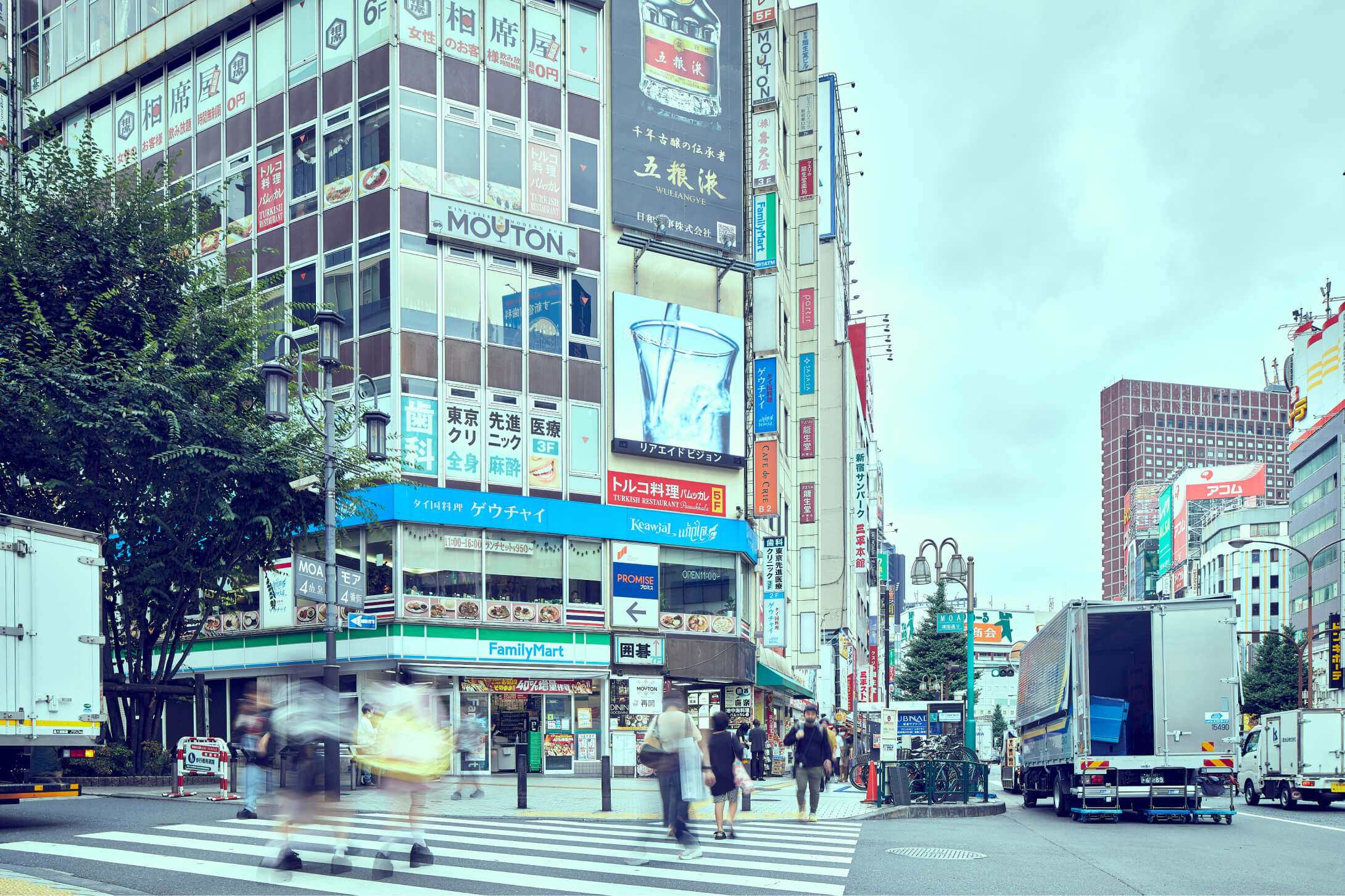 新宿靖国通り